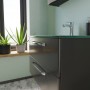 Pelipal Waschbeckenunterschrank Trentino, Anthrazit Hochglanz, 75 cm breit, mit zwei Schubladen und Griffen.