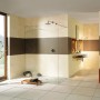 Freistehende Breuer Walk-In Duschwand Entra mit Chrom-Profil und Klarglas, 120 cm breit.