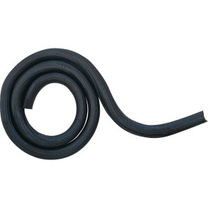 Schwarzer Schwaiger Kabelschlauch zum Bündeln von Computer- und Multimediakabeln.