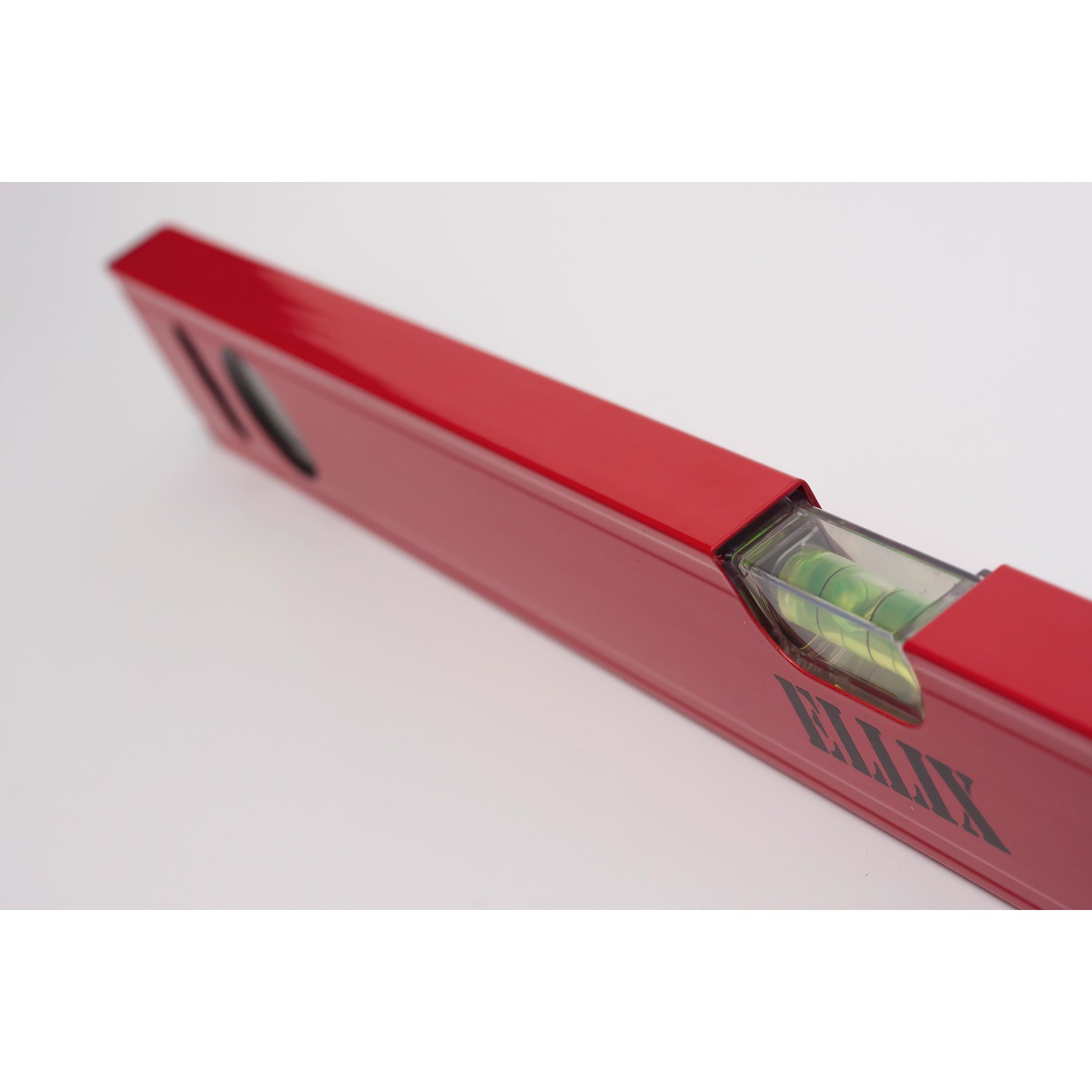 Rote Ellix Wasserwaage, 40 cm, mit horizontaler und vertikaler Libelle.