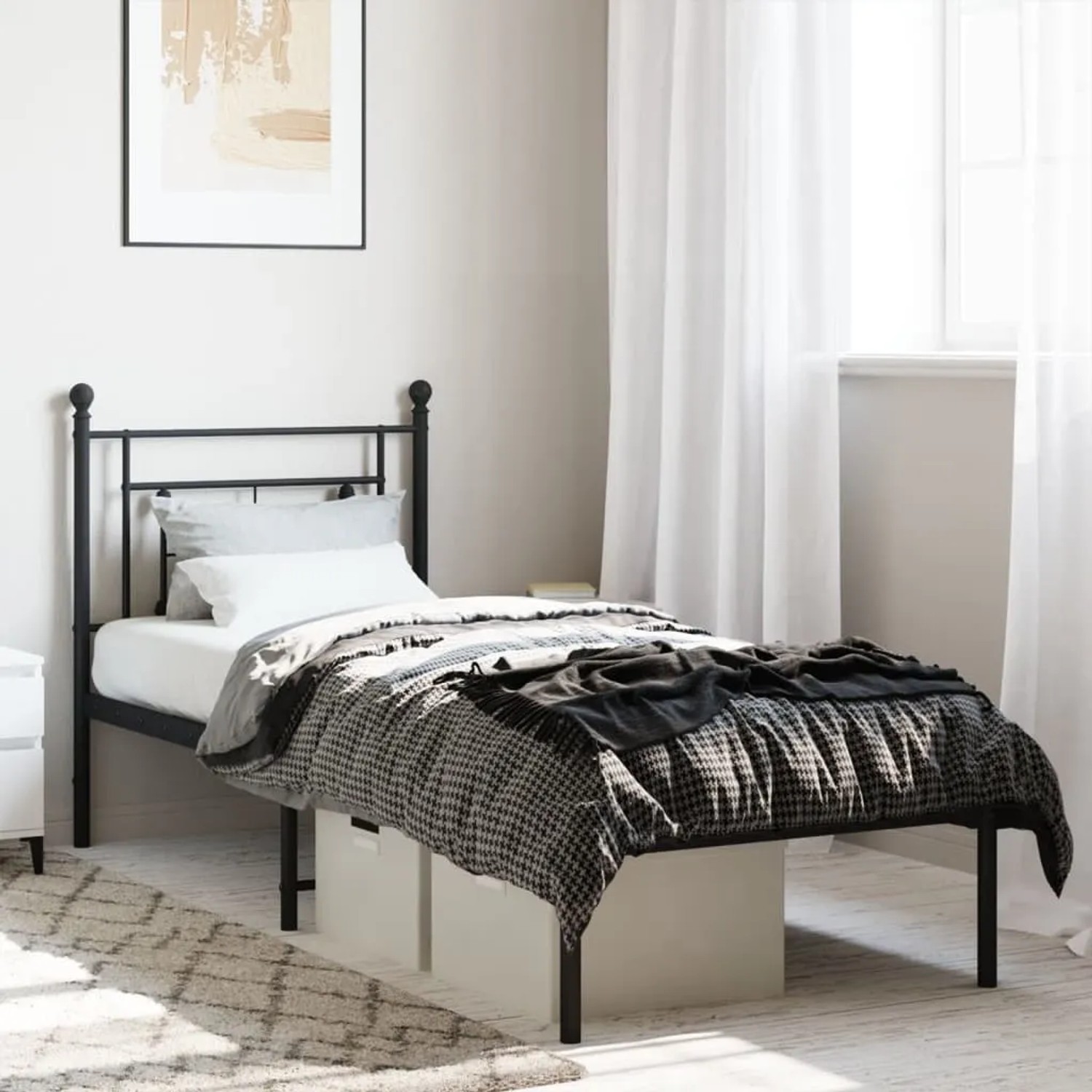 Schwarzes Metall Bettgestell 80x200 cm mit Kopfteil und Stauraum unter dem Bett.