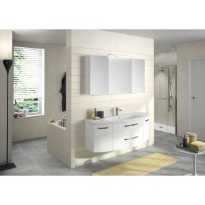 Pelipal Waschplatz Serie 4010, 144 cm, Weiß Hochglanz mit Keramikwaschbecken und Unterschrank.