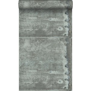 Vliestapete mit großen, verwitterten, rostigen Metallplatten in Lagunengrün. Industrieller Look für Wände.