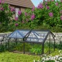 Vitavia Frühbeet Gamma ESG Schwarz, 89x124x71cm, mit aufstellbaren Dachfenstern im Garten.