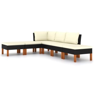 Schwarzes 6-tlg. Garten-Lounge-Set aus Rattan mit cremeweißen Kissen.