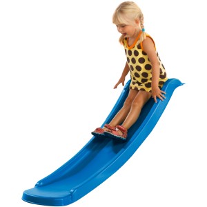 Blau Rutsche Sky120 von AXI mit Kind beim Rutschen, geeignet für Spielturm oder Garten.