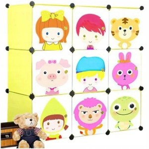 Modularer Kinderkleiderschrank Rebiko mit bunten Tiermotiven und Teddybär.