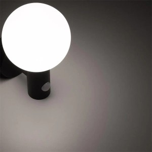 ChiliTec LED Wandleuchte LAMU, schwarz, mit neutralweißem Licht und PIR Bewegungsmelder. IP65 für Innen- & Außenbereich.