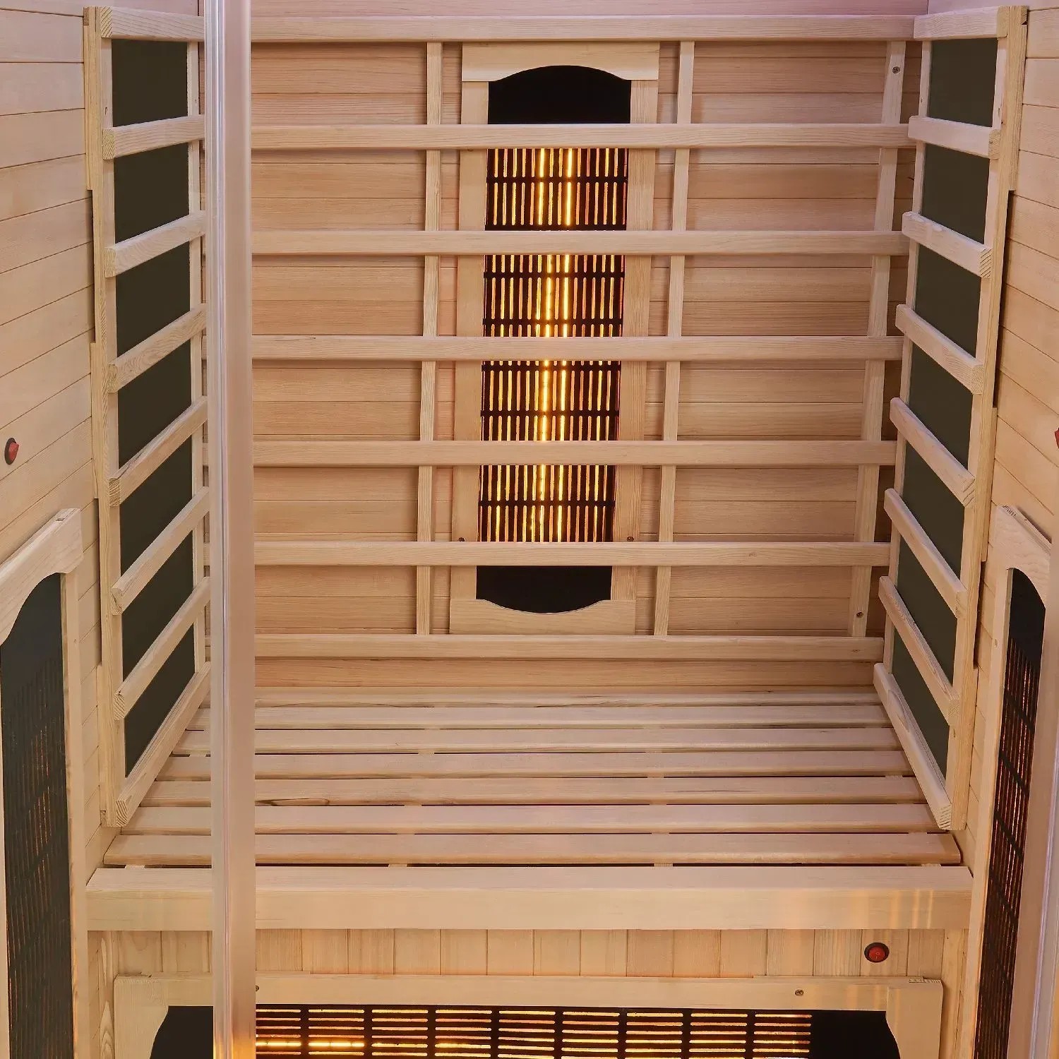 Innenansicht der Artsauna Infrarotkabine Kiruna90 aus hellem Hemlockholz mit Dual Technologie.