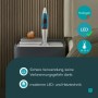 Silberne Eglo LED-Lavatischleuchte mit blauer Flüssigkeit und rotem Wachs. Sichere LED-Tischleuchte mit Lava-Effekt.