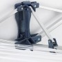 Detailaufnahme: Wenko Wand-Wäschespinne aus Aluminium, platzsparend und wetterfest.