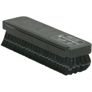 Schwarze Universal Kleiderbürste mit Krallenborsten für Textilreinigung.