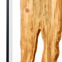 Detailaufnahme: Brilliant LED-Standleuchte Chaumont, Holzstruktur und schwarzer Rahmen.