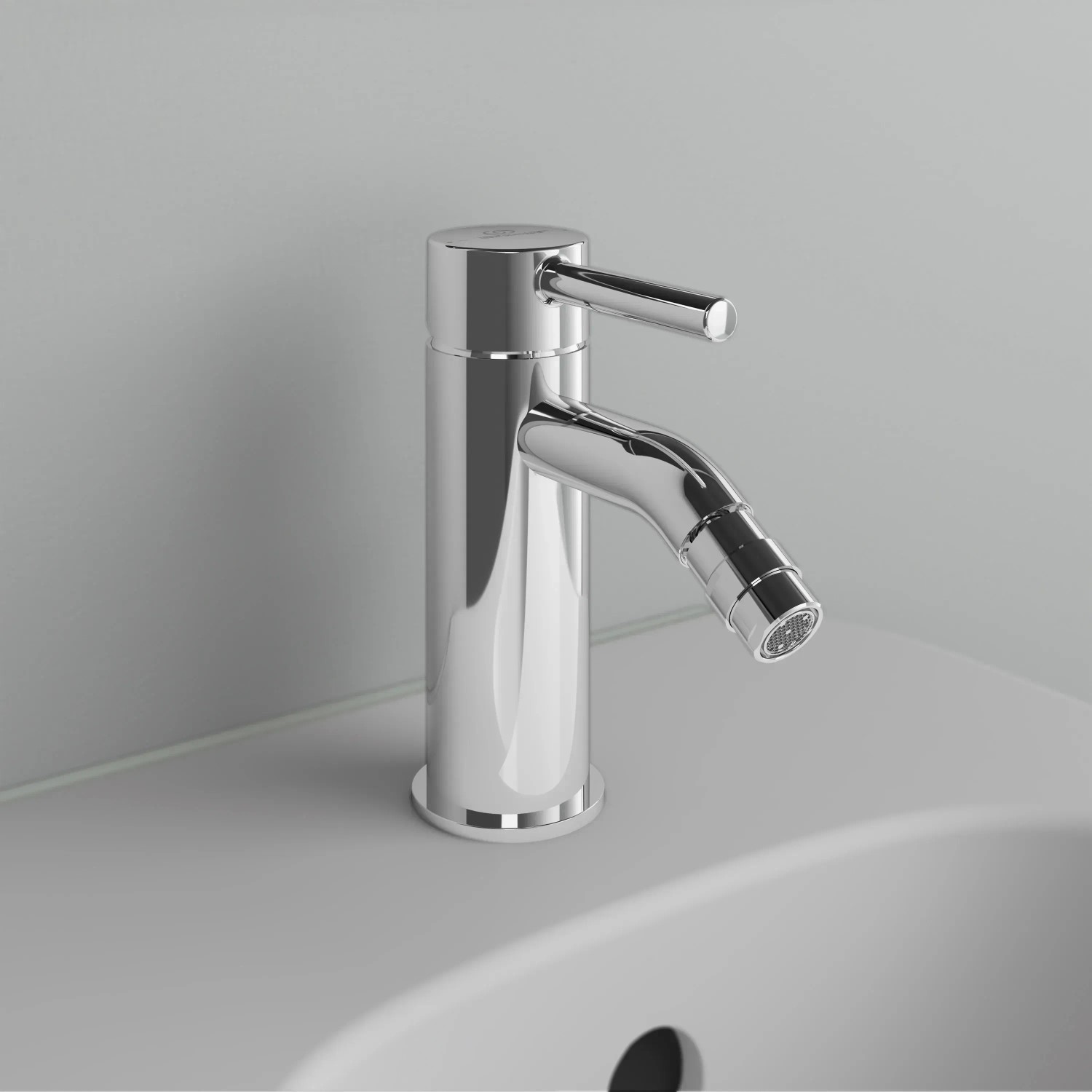 Ideal Standard Ceraline Bidetarmatur in Chrom, minimalistisches Design für Ihr Bad.