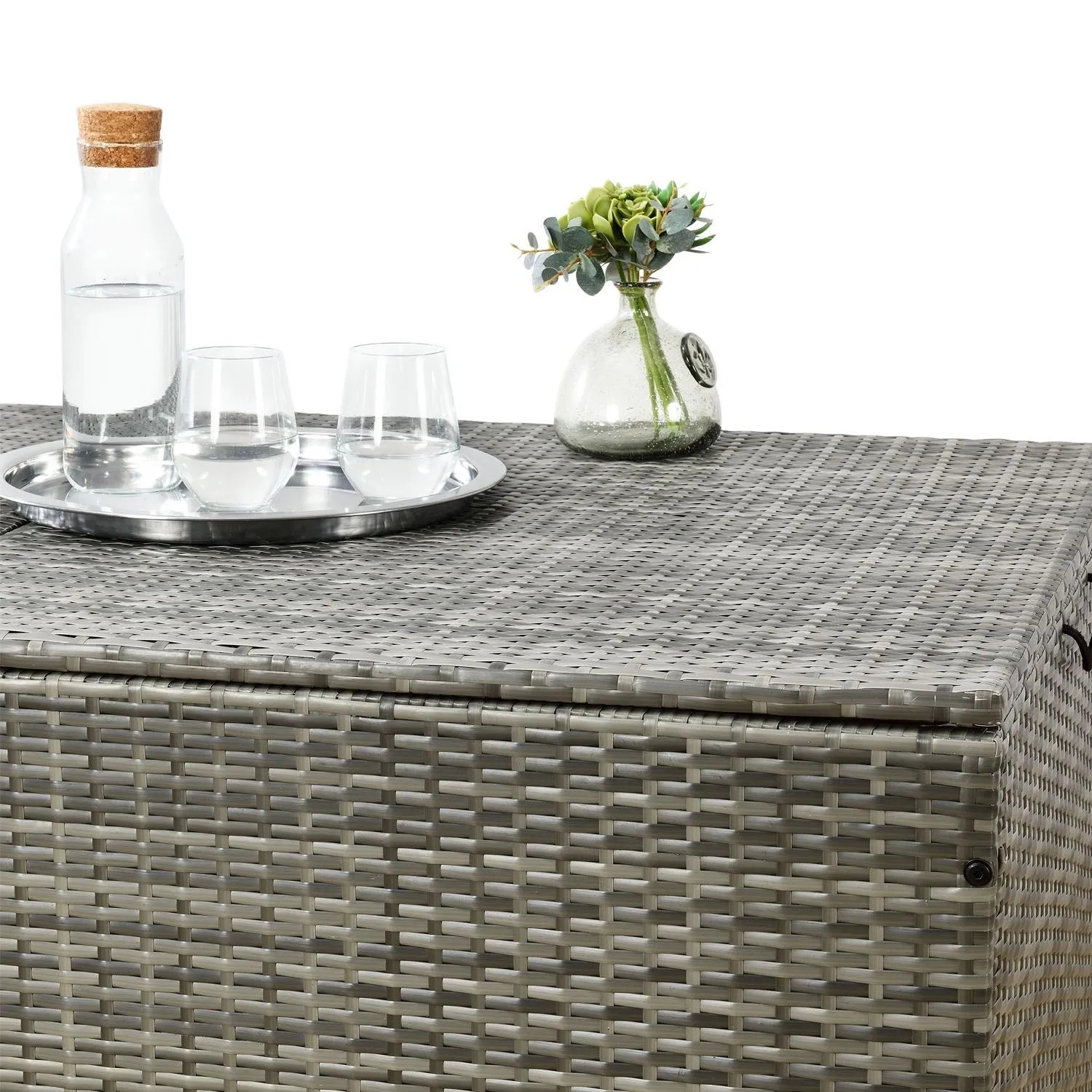 Grau melierte Polyrattan Auflagenbox Ikaria mit Innenplane für Gartenmöbel.