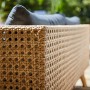 Detailaufnahme Lounge-Set Junee, 4-teilig, Polyrattan natur mit anthrazitfarbenen Auflagen.