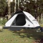 Weiß-graues Furnicato Campingzelt (Kuppelzelt) mit offenem Eingang im Wald. Verdunkelnd, für Outdoor-Abenteuer.