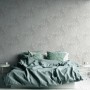 A.S. Création Vliestapete Blätter grau-weiß im Schlafzimmer.