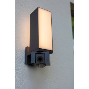 Lutec LED-Kameraleuchte Cuba, anthrazitfarbene Wandleuchte mit integrierter Kamera und Bewegungsmelder.