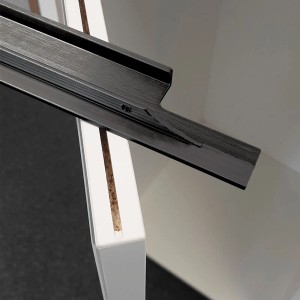 SOTECH Griffleiste SMAL Länge 223 mm Schwarz Gebürstet mit Harpunensteg Montage Zum Einfräsen