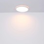 Weiße, runde Globo LED Deckenleuchte Sapana (Ø 29,4 cm) an der Decke.