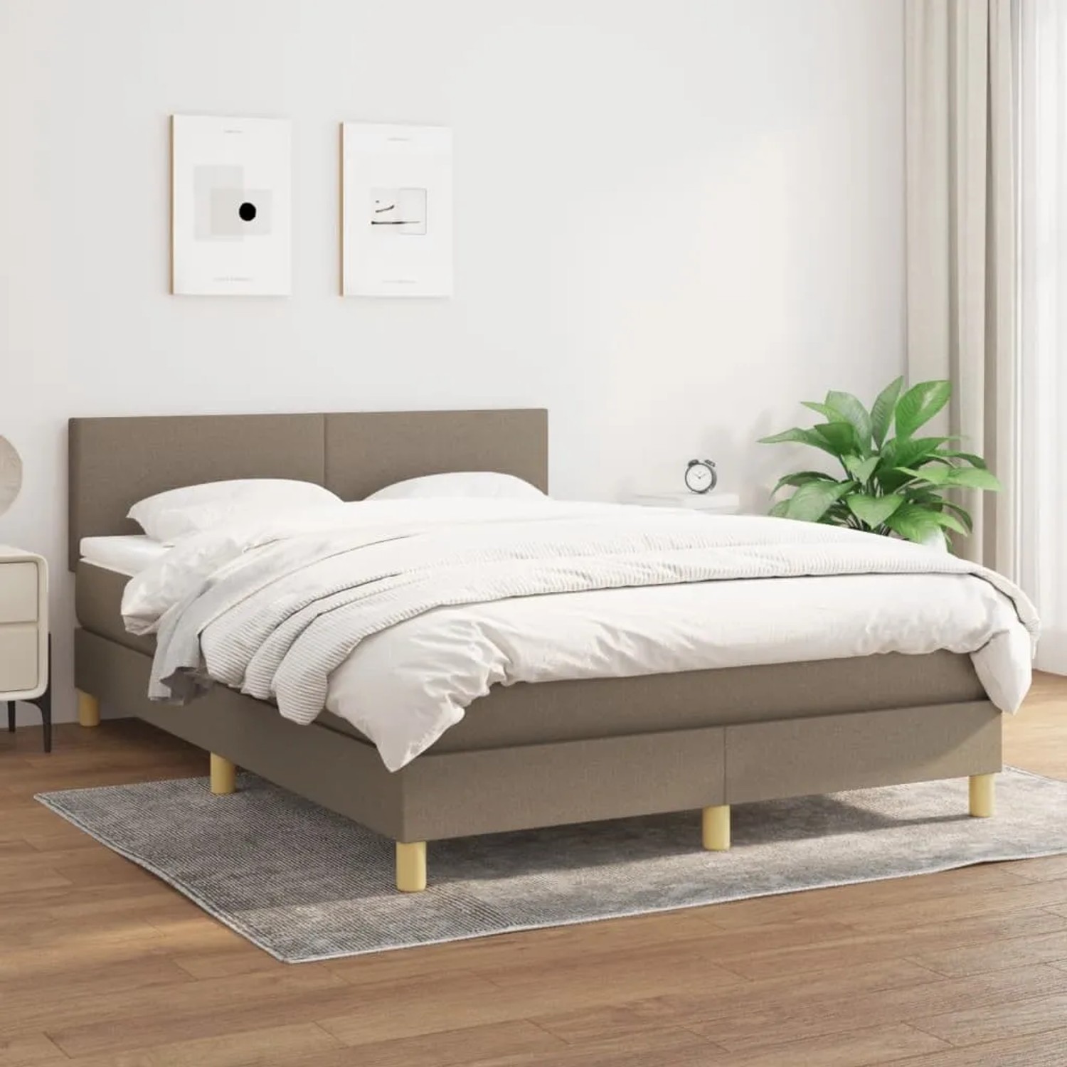 Boxspringbett Taupe (140x190 cm) mit Matratze und Kopfteil. Stoffbezug, Holzfüße.