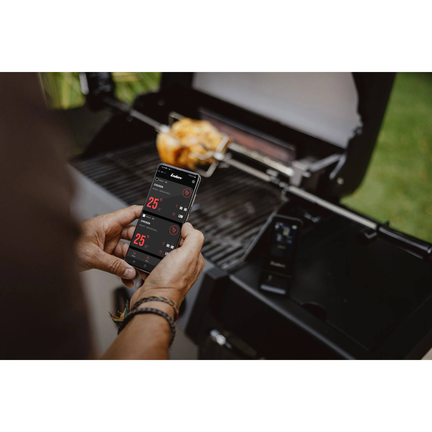 Enders Celsio II Bluetooth Thermometer mit App-Steuerung am Grill.