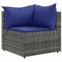 Graues vidaXL Gartenmöbel Eckteil aus Rattan mit blauen Kissen, Teil eines Lounge Sets.