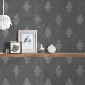 Anthrazitfarbene Barock Tapete mit silbernem Glitzer-Effekt für Wohn- und Schlafzimmer.