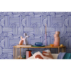 ESTAhome Vliestapete: Dunkelblaues 3D-Muster mit weißen geometrischen Linien an einer Wand, stilvolle Wandgestaltung.