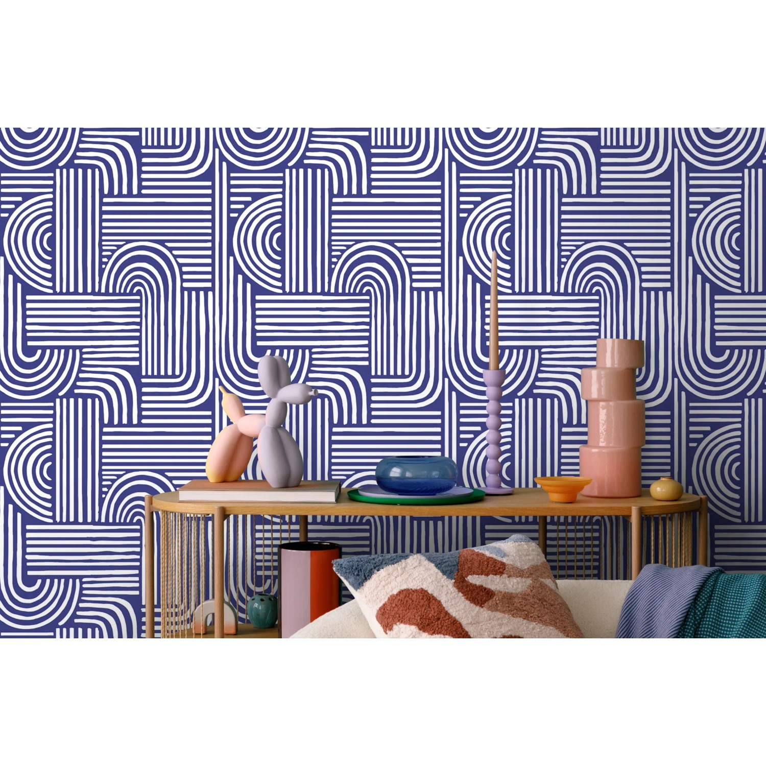ESTAhome Vliestapete: Dunkelblaues 3D-Muster mit weißen geometrischen Linien an einer Wand, stilvolle Wandgestaltung.