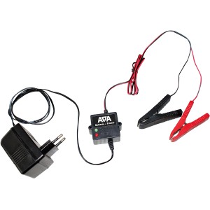 APA Batterie-Trainer 12V mit Netzteil und Polzangen für Autoelektrik.