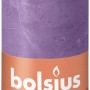 Bolsius Rustik-Kerze in Blühendes Veilchen, 13 cm hoch. Stumpenkerze für gemütliche Atmosphäre.
