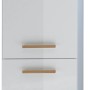 Pelipal Hochschrank aus dem Badmöbel-Set Quickset 923, weiß glänzend mit Holzgriffen und Füßen.
