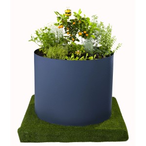 Anthrazitfarbenes Jardinion Hochbeet (80cm x Ø100cm) mit Bepflanzung auf Rasen