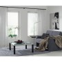 Gardinia Gardinenstange Chicago, schwarz-matt, 120 cm, mit Vorhängen in modernem Wohnzimmer.
