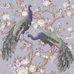 Laura Ashley Vliestapete Belvedere Pale Iris mit Pfauen und Blumenmuster.