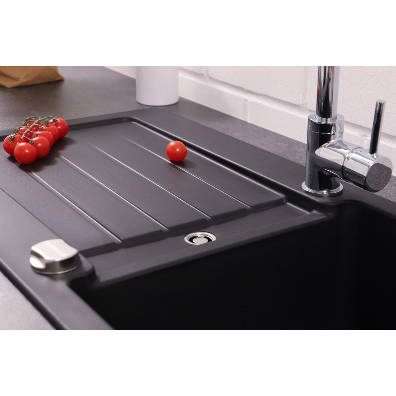 Respekta Granitspüle Atlanta, 86x43,5 cm, Schwarz, mit Abtropffläche und Armaturanschluss.