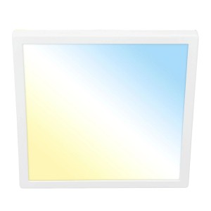Weiße, flache Briloner LED-Deckenleuchte Kada mit einstellbarer Farbtemperatur.
