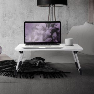 Weißer ML-Design Laptoptisch 60x40 cm mit Getränkehalter, klappbar für Bett oder Sofa.