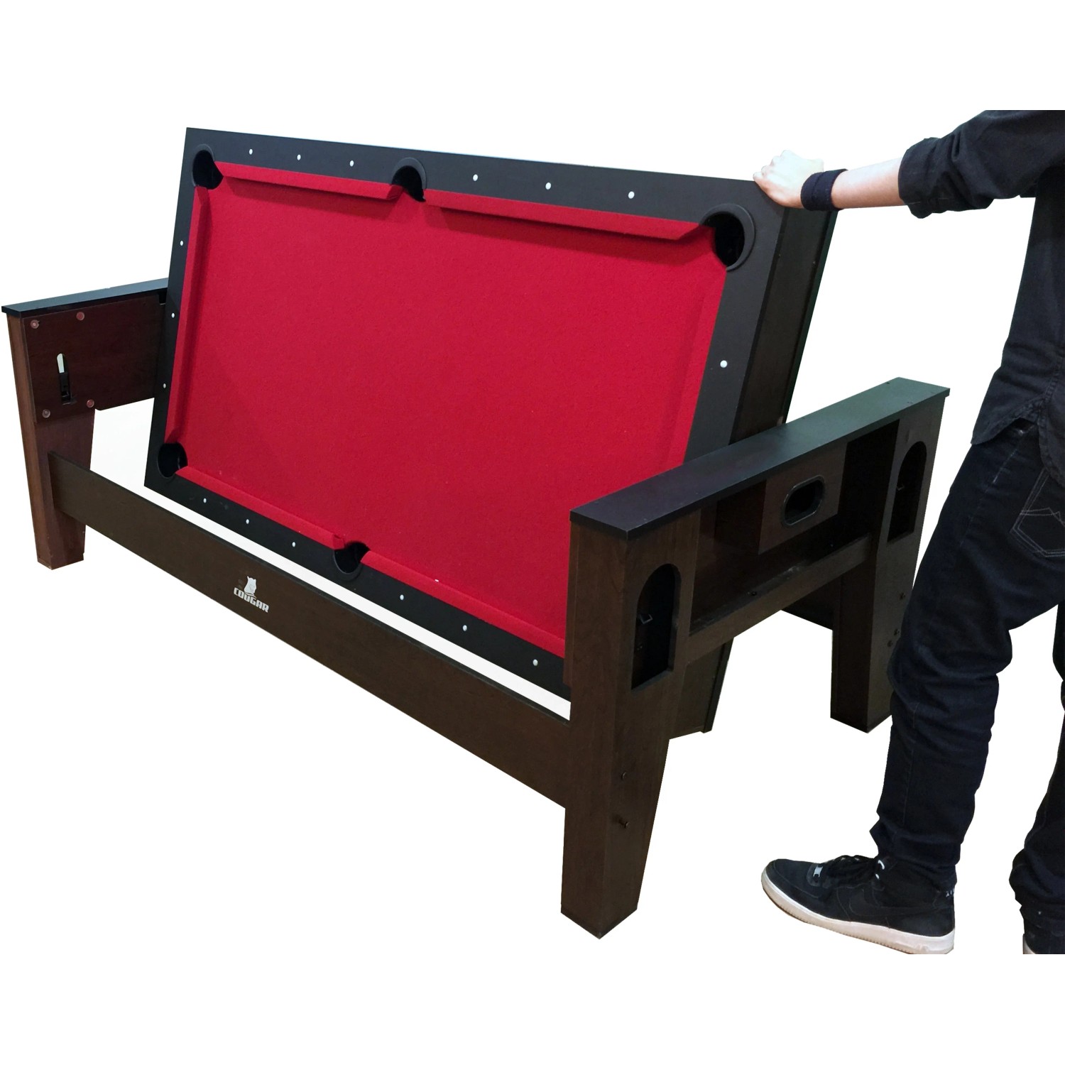 Reverso Spieltisch: 2-in-1 Pooltisch und Tischfußball mit rotem Billardtuch und Holzrahmen.