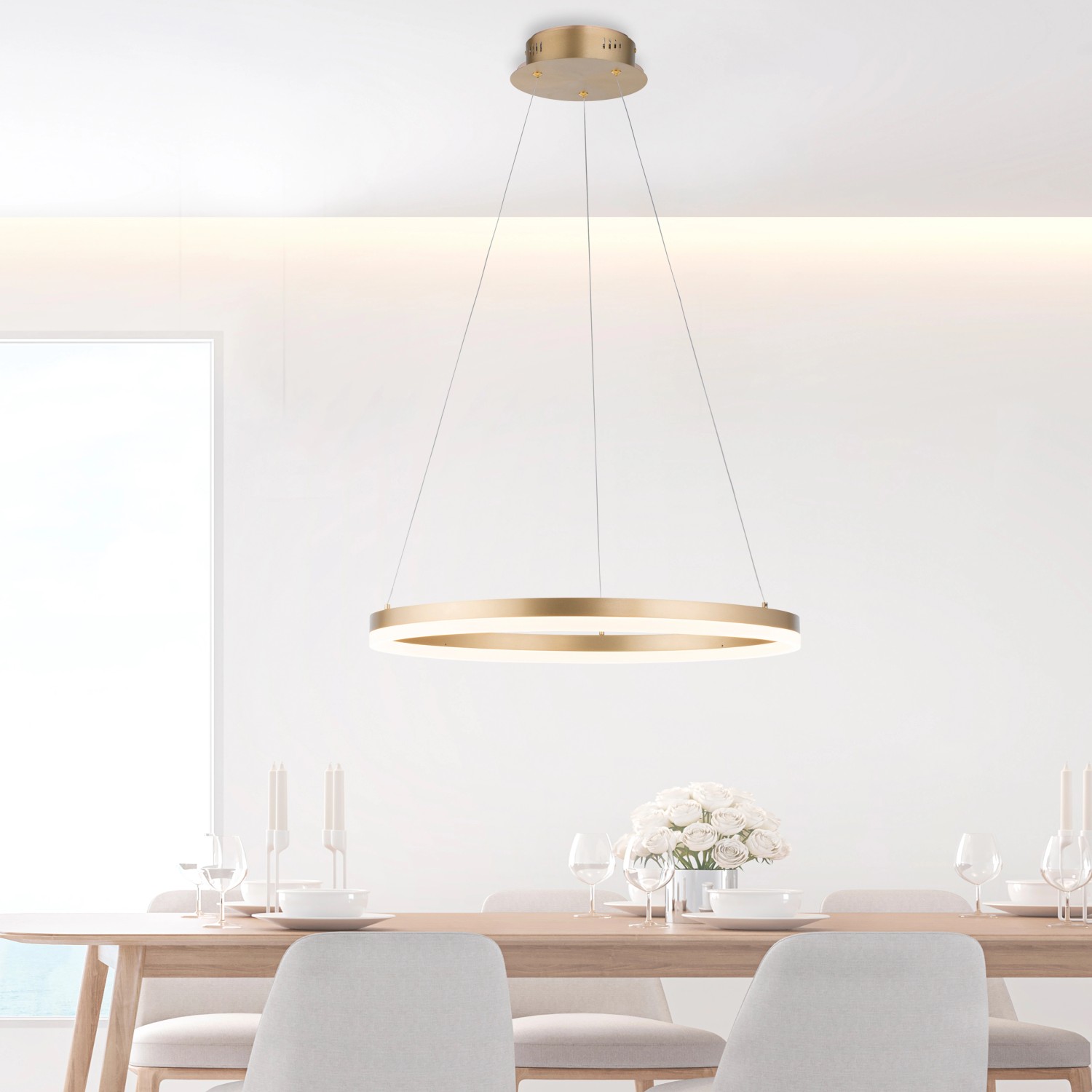 Moderne LED-Pendelleuchte Titus, 40 cm, Messing matt, dimmbar für Wohn- und Essbereich.