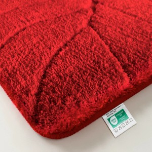 Rote Karat Badematte Maris 50x80cm mit Blattstruktur, Badteppich für Badezimmer.