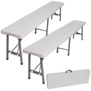 2 weiße, klappbare Bierzeltbänke aus Kunststoff (180cm) von TRUTZHOLM, eine zusammengeklappt.