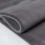 Grauer Floornovo Kurzflor Teppich (200x140 cm) mit weicher Oberfläche und Filz-Rückseite.