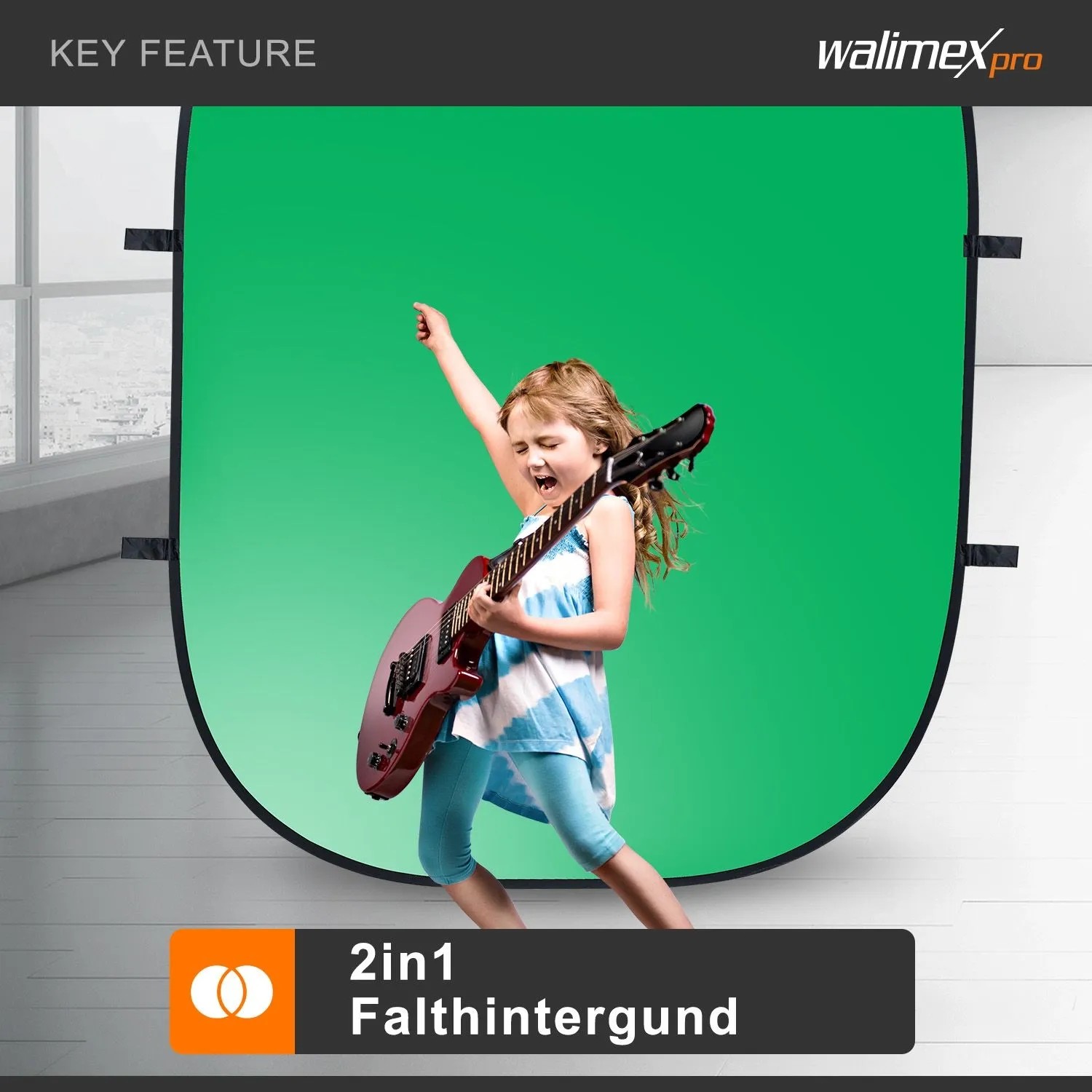 Walimex Pro 2in1 Falthintergrund 150x210cm in Grün, ideal für Studiofotografie. Mädchen spielt Gitarre davor.