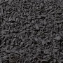 Nahaufnahme von anthrazitfarbenem OBI Gartendekor Mulch aus Holzschnitzeln.