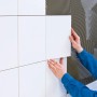 Fliesen verlegen mit Knauf Superkleber Grau. Fliesenkleber für Wand und Decke im Innenbereich.