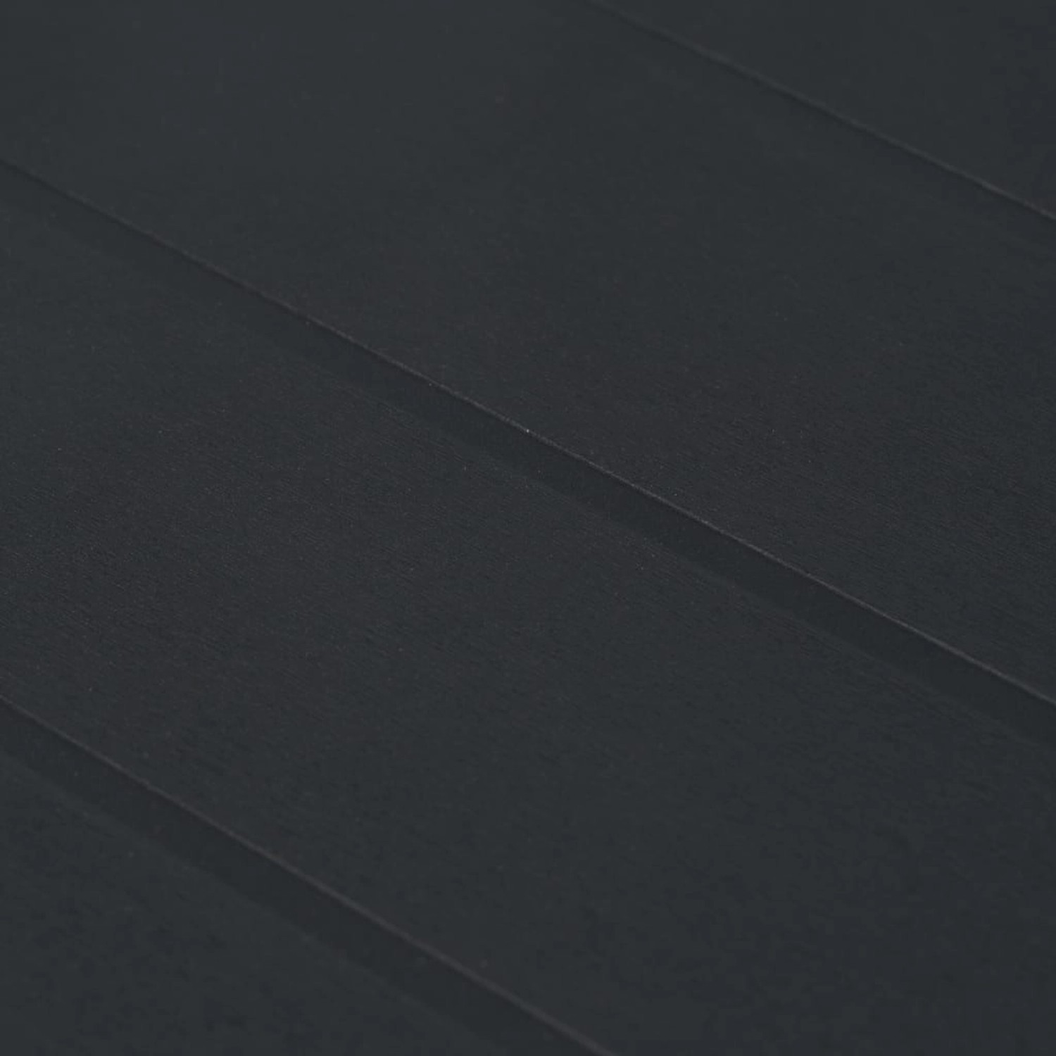 Detailansicht der anthrazitfarbenen Rattan-Optik der vidaXL Garten-Essgruppe aus Kunststoff.