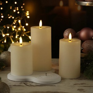 Marelida LED Kerzenset LISA, 3 Echtwachskerzen in Creme mit Ladestation und rustikaler Optik.